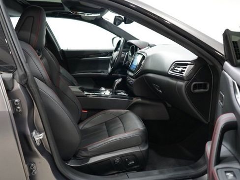 Used 2020 Maserati Ghibli S GranSport Q4 image 36