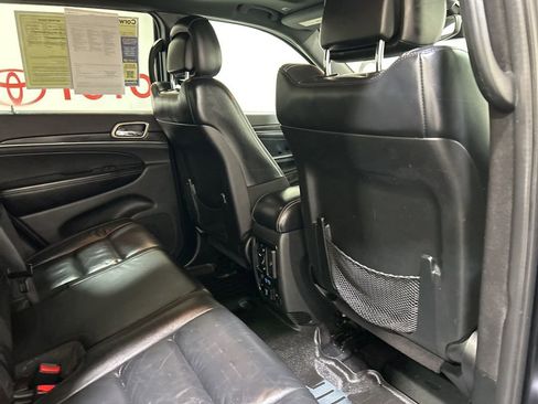 Used 2017 Jeep Grand Cherokee Limited image 15