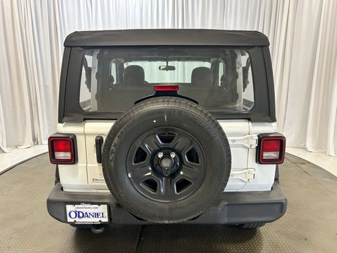 Used 2021 Jeep Wrangler Sport AWD/4WD image 24