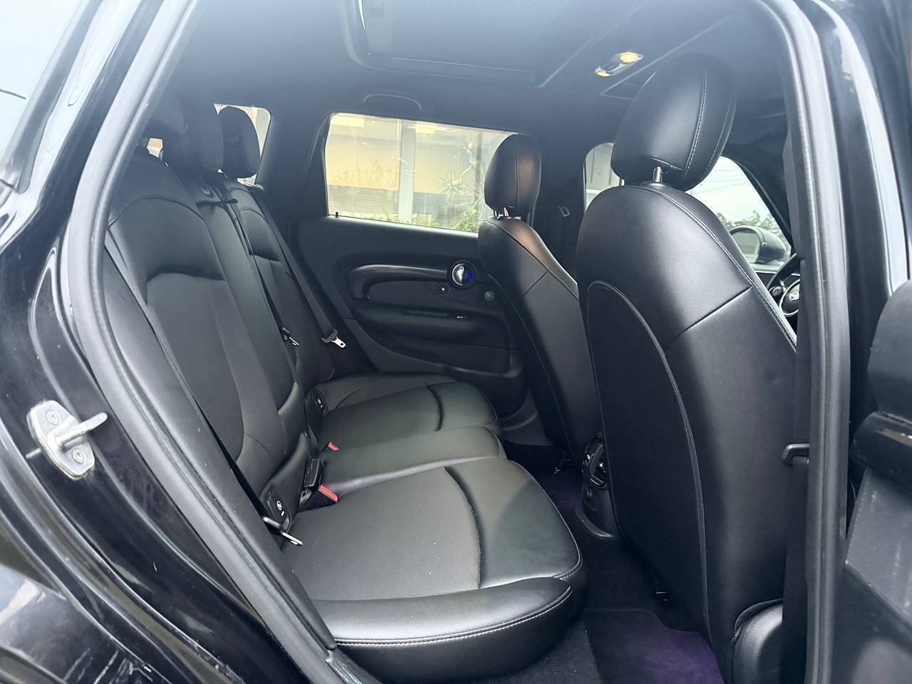 Used 2017 MINI Cooper Clubman ALL4 AWD/4WD image 18