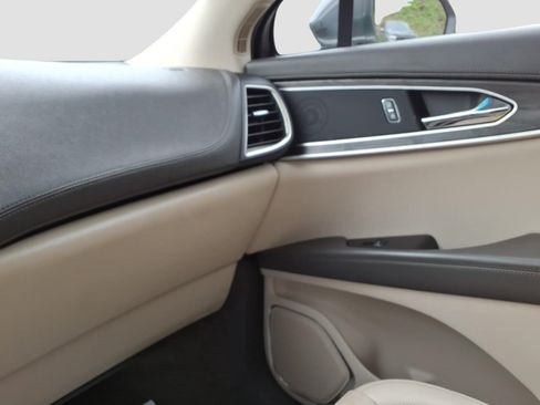 Used 2018 Lincoln MKX Reserve w/ Lincoln MKX Climate Package AWD/4WD image 23