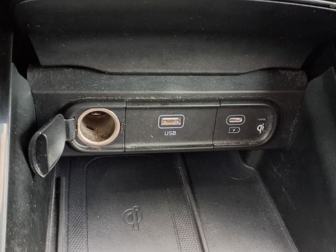 Used 2025 Kia Telluride S image 7