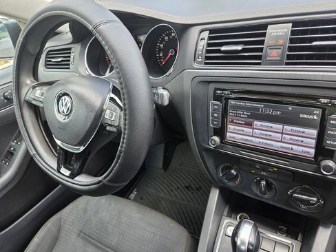 Used 2015 Volkswagen Jetta S w/ Welcome Package FWD image 28