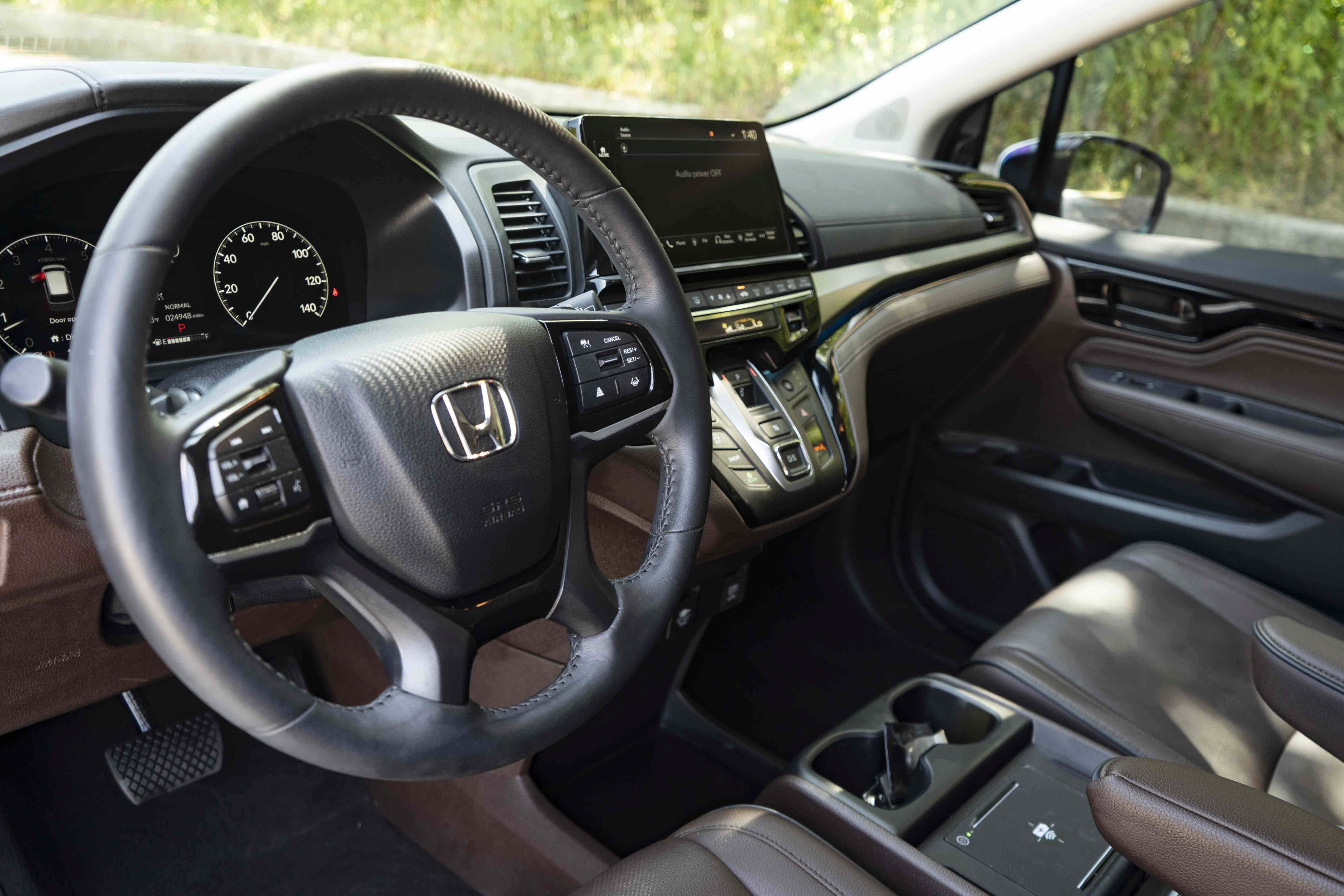 Certified 2025 Honda Odyssey Touring image 16