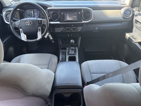 Used 2019 Toyota Tacoma SR5 RWD image 15