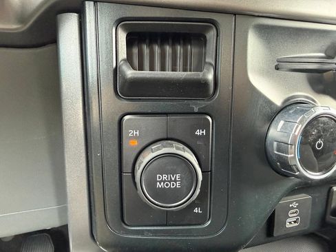 Used 2025 Ford F150 XLT w/ Equipment Group 301A Standard AWD/4WD image 29