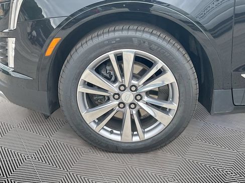 Certified 2024 Cadillac XT5 Premium Luxury AWD/4WD image 11