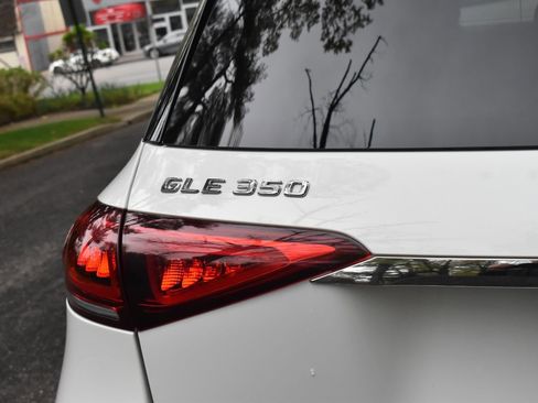 Used 2021 Mercedes-Benz GLE 350 4MATIC image 38