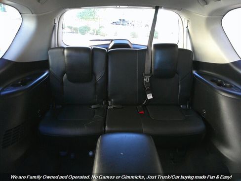 Used 2015 INFINITI QX80 2WD w/ Deluxe Technology Package image 23