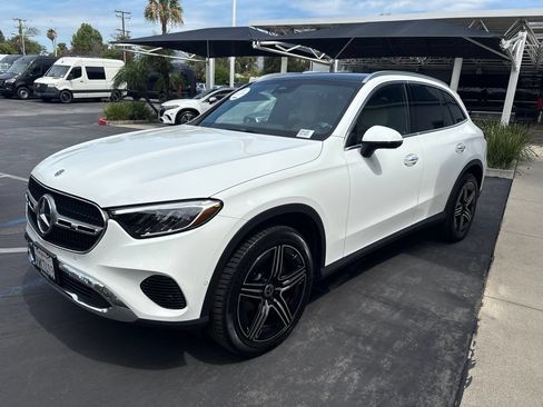 Certified 2026 Mercedes-Benz GLC 300 image 4