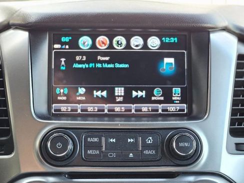 Used 2019 Chevrolet Suburban LT image 23