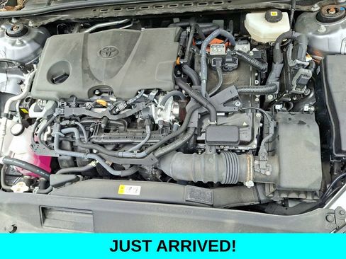 Used 2025 Toyota Camry SE w/ Convenience Package AWD/4WD image 27