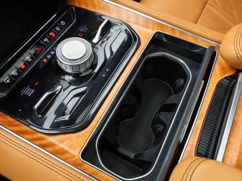 Used 2022 Jeep Grand Wagoneer Series III w/ Rear Seat Video Group 1 image 83