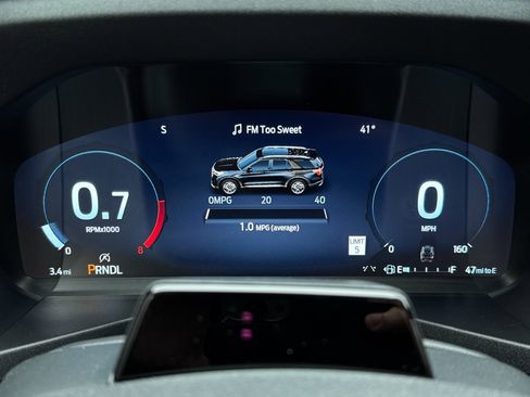 New 2026 Ford Explorer ST-Line w/ ST-Line Street Pack AWD/4WD image 9