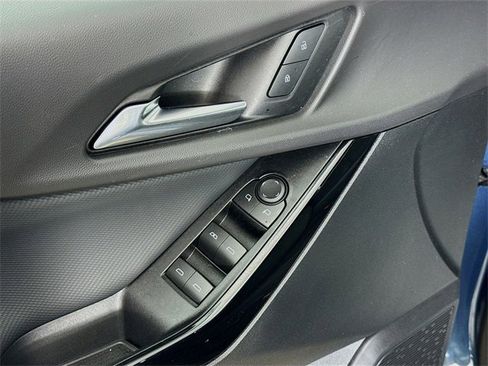 Used 2026 Chevrolet Equinox LT image 19