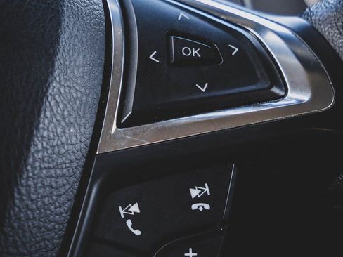 Used 2021 Ford Edge Titanium w/ Class II Trailer Tow Package image 16