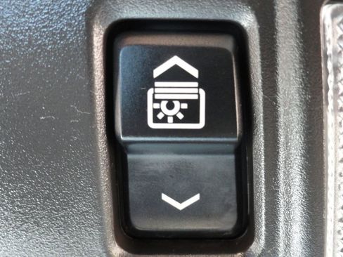 Used 2019 Cadillac XT5 Luxury FWD image 32