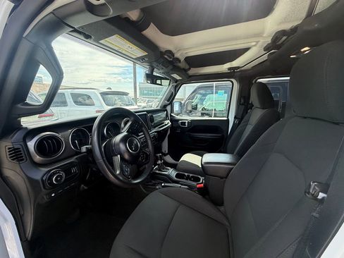 Used 2023 Jeep Wrangler Unlimited w/ 8.4" Radio Group AWD/4WD image 5