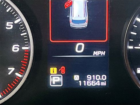 Used 2023 Subaru Ascent Premium w/ Convenience Package image 12