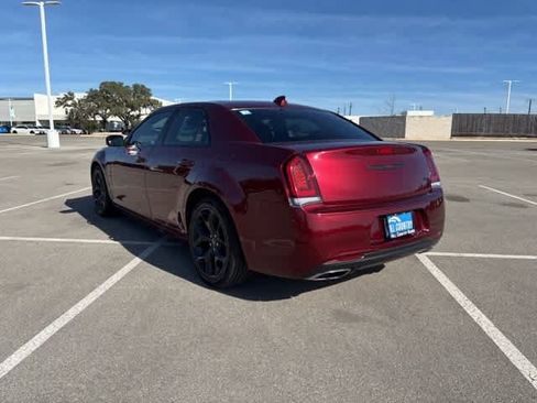 Used 2023 Chrysler 300 S image 3