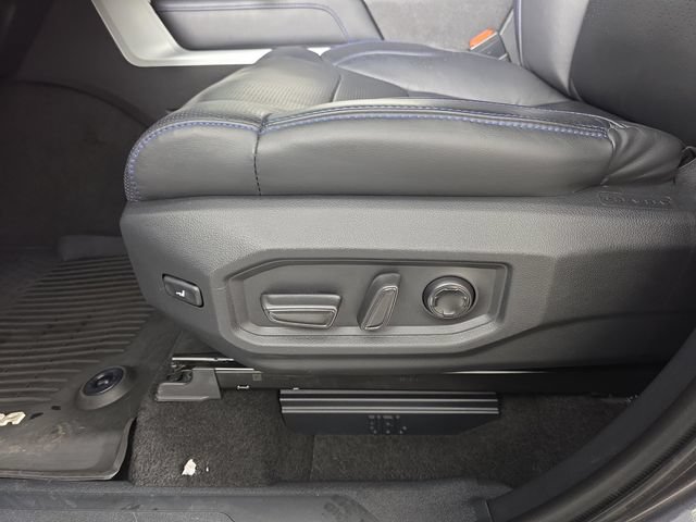 Used 2023 Toyota Tundra Platinum AWD/4WD image 26