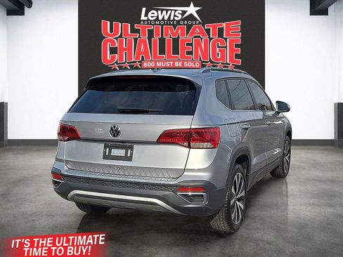 Used 2023 Volkswagen Taos SE image 4