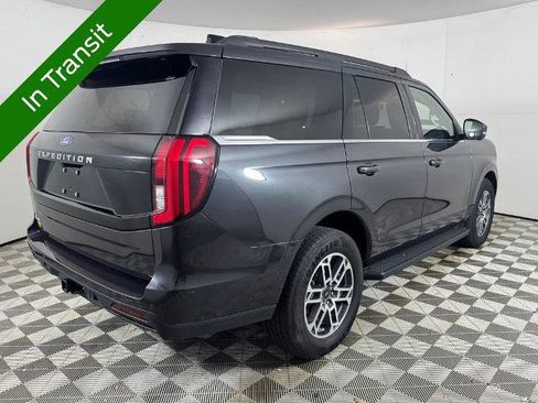 Certified 2025 Ford Expedition Active RWD image 3