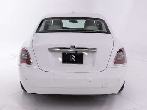 Certified 2022 Rolls-Royce Ghost AWD/4WD image 4