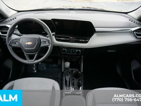 Used 2025 Chevrolet TrailBlazer LT FWD image 29