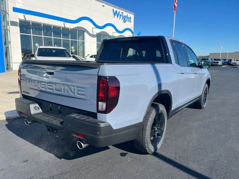 New 2026 Honda Ridgeline Black Edition image 13