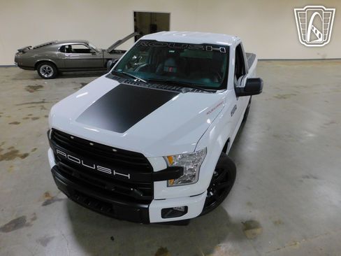 Used 2017 Ford F150 XL w/ Equipment Group 101A Mid image 3