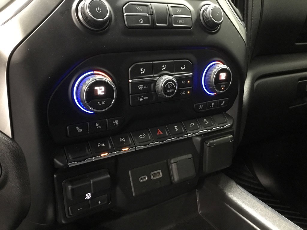 Used 2019 Chevrolet Silverado 1500 LTZ AWD/4WD image 26