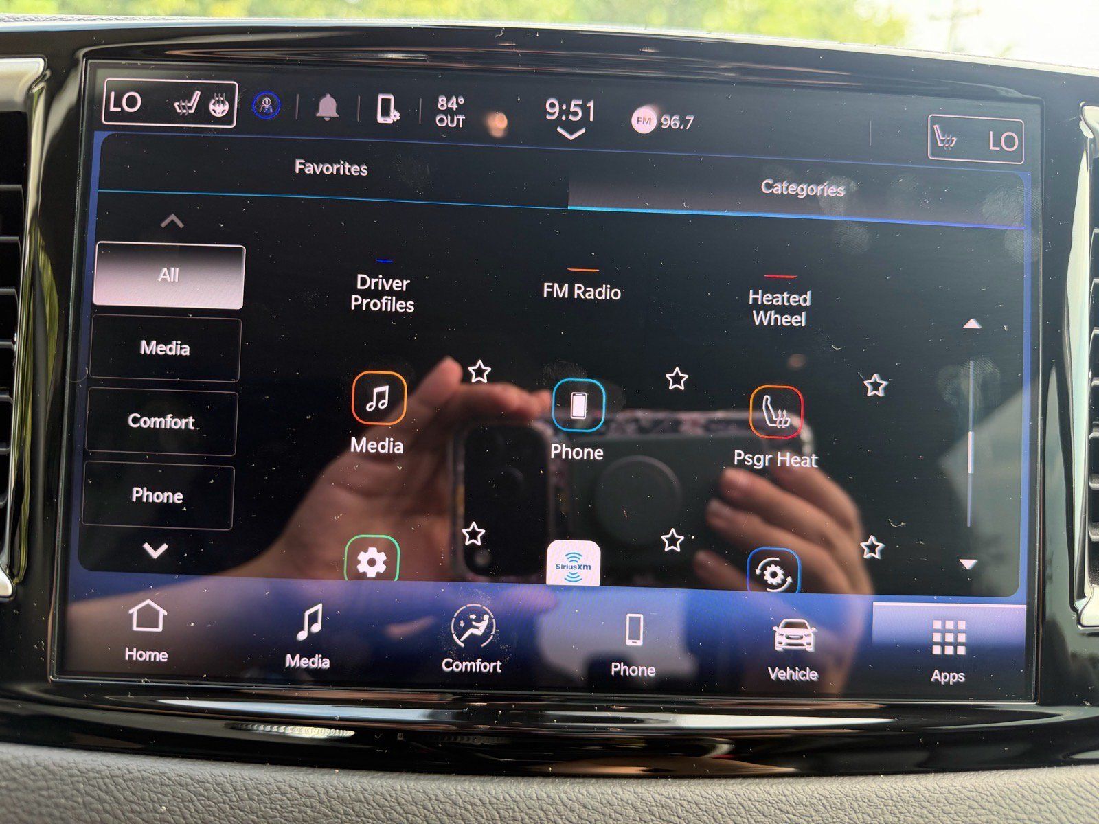 Used 2024 Chrysler Pacifica Touring-L FWD image 47