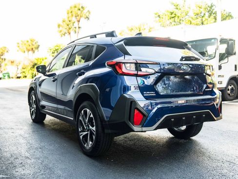 Used 2025 Subaru Crosstrek 2.5i Premium AWD/4WD image 12