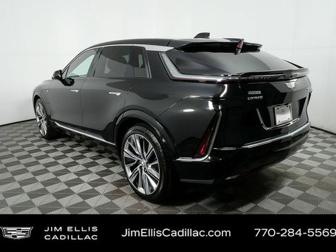 Certified 2024 Cadillac Lyriq Luxury w/ Nappa Leather Package image 3