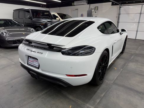 Used 2018 Porsche 718 Cayman GTS image 7