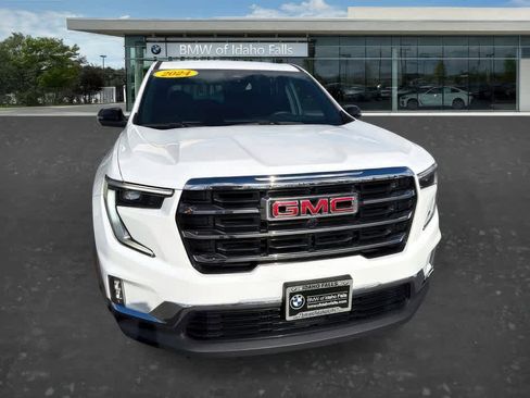 Used 2024 GMC Acadia Elevation image 3