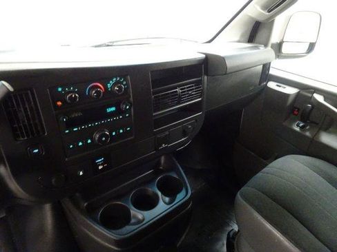 Used 2021 Chevrolet Express 2500 w/ Driver Convenience Package image 29