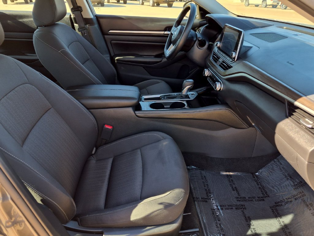 Used 2023 Nissan Altima 2.5 SV FWD image 33