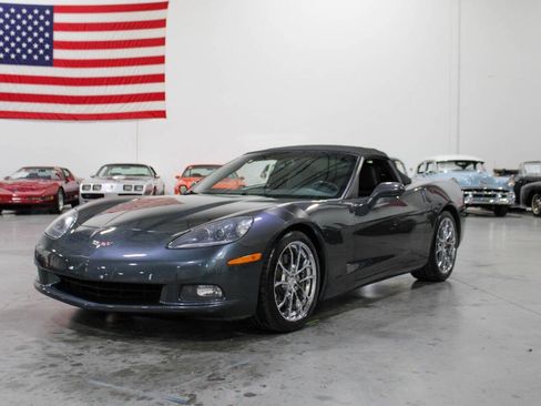 Used 2013 Chevrolet Corvette Convertible image 19