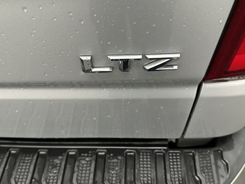Used 2022 Chevrolet Silverado 1500 LTZ w/ LTZ Convenience Package II image 15