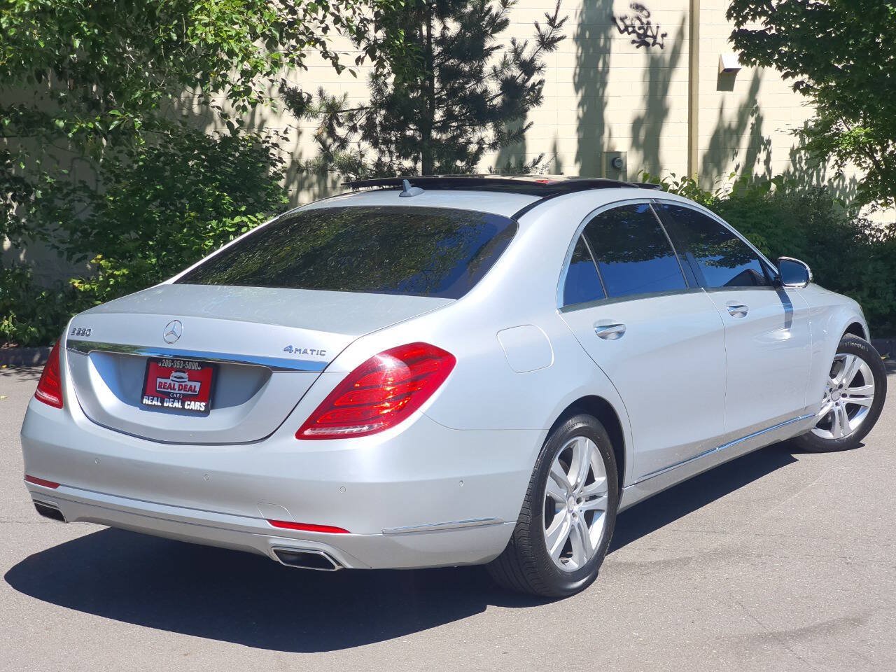 Used 2017 Mercedes-Benz S 550 4MATIC Sedan image 5