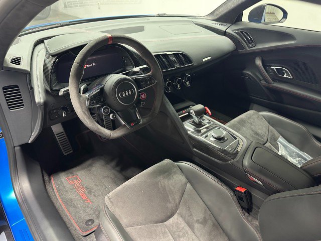 Used 2023 Audi R8 V10 GT RWD image 33