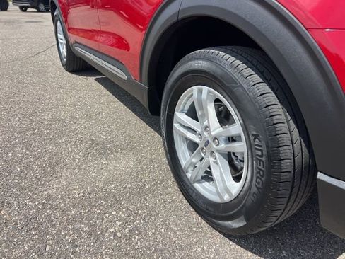 Certified 2023 Ford Explorer XLT w/ Equipment Group 202A AWD/4WD image 26
