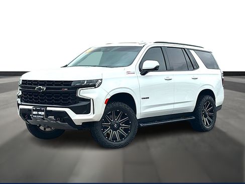 Used 2024 Chevrolet Tahoe Z71 w/ Luxury Package AWD/4WD image 1
