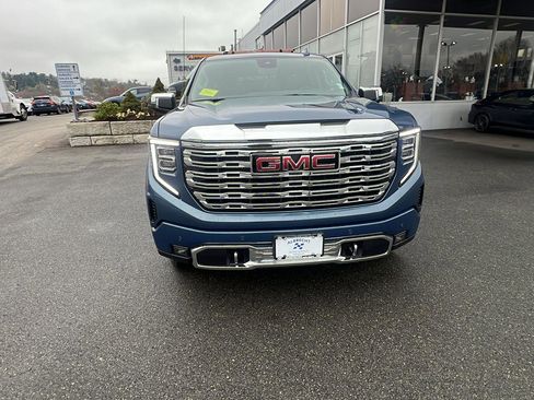 New 2026 GMC Sierra 1500 Denali w/ Denali Reserve Package AWD/4WD image 2