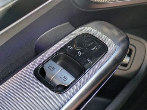 Used 2024 Mercedes-Benz CLE 300 4MATIC Coupe image 28