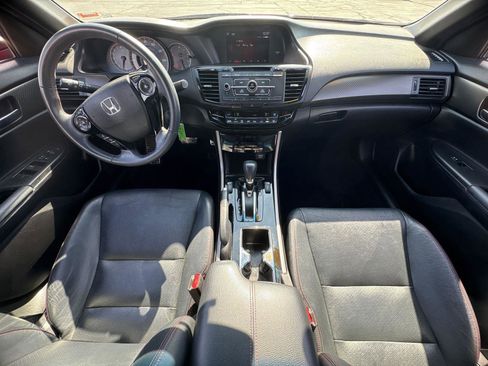 Used 2017 Honda Accord Sport Special Edition image 12