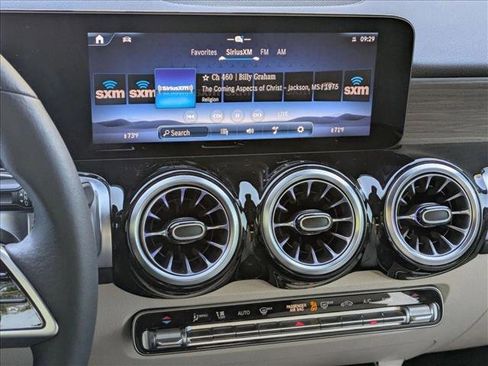 Certified 2025 Mercedes-Benz GLB 250 image 15