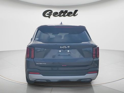 New 2026 Kia Sorento LX FWD image 12